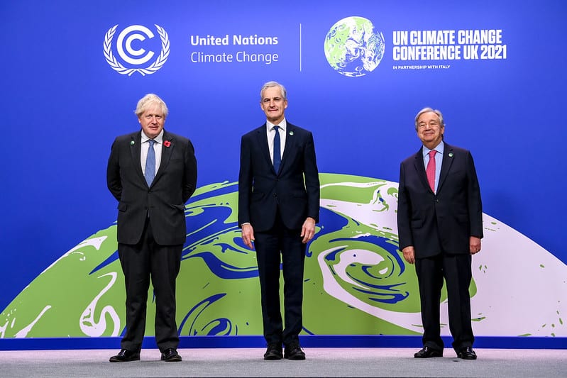 Boris Johnson, Antonio Guterres og Jonas Gahr Støre under klimatoppmøtet i Glasgow