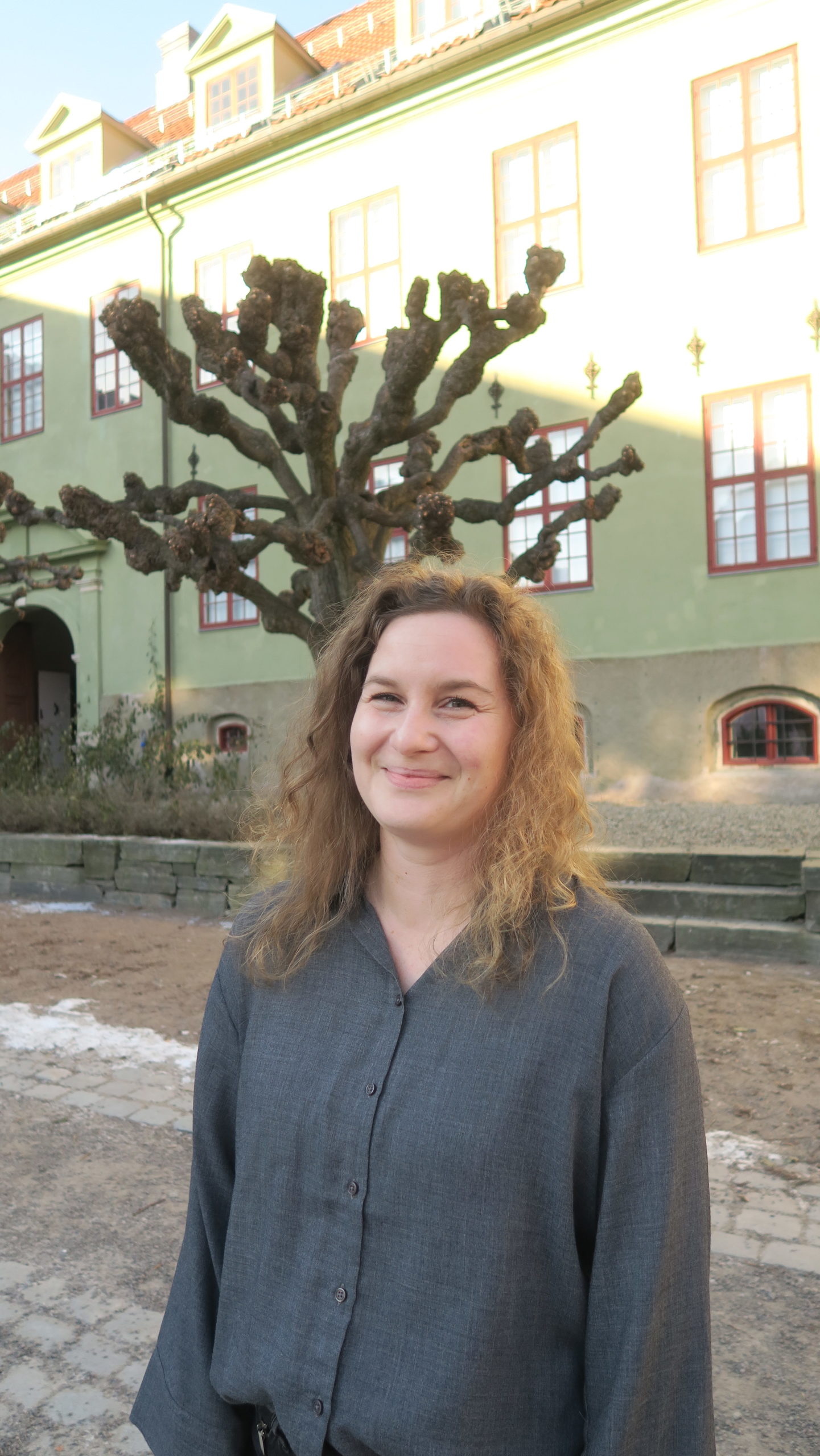 Annette-Risasen-Foto_-Oda-Sofie-Gallefoss-scaled-aspect-ratio-9-16